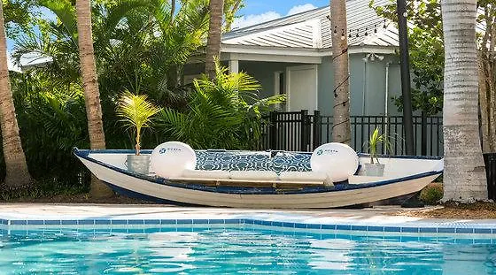Blue Flamingo Resort Key West Hotel